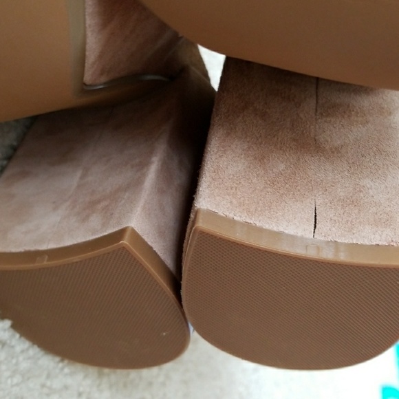 🚫SOLD🚫🔻📣SALE Nude chunky heel mules - Picture 7 of 8